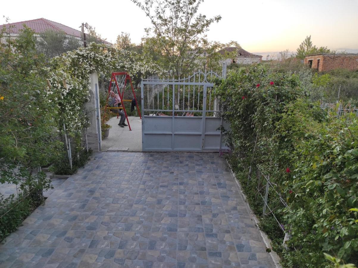 Alanthia Appartement Vlorë Buitenkant foto