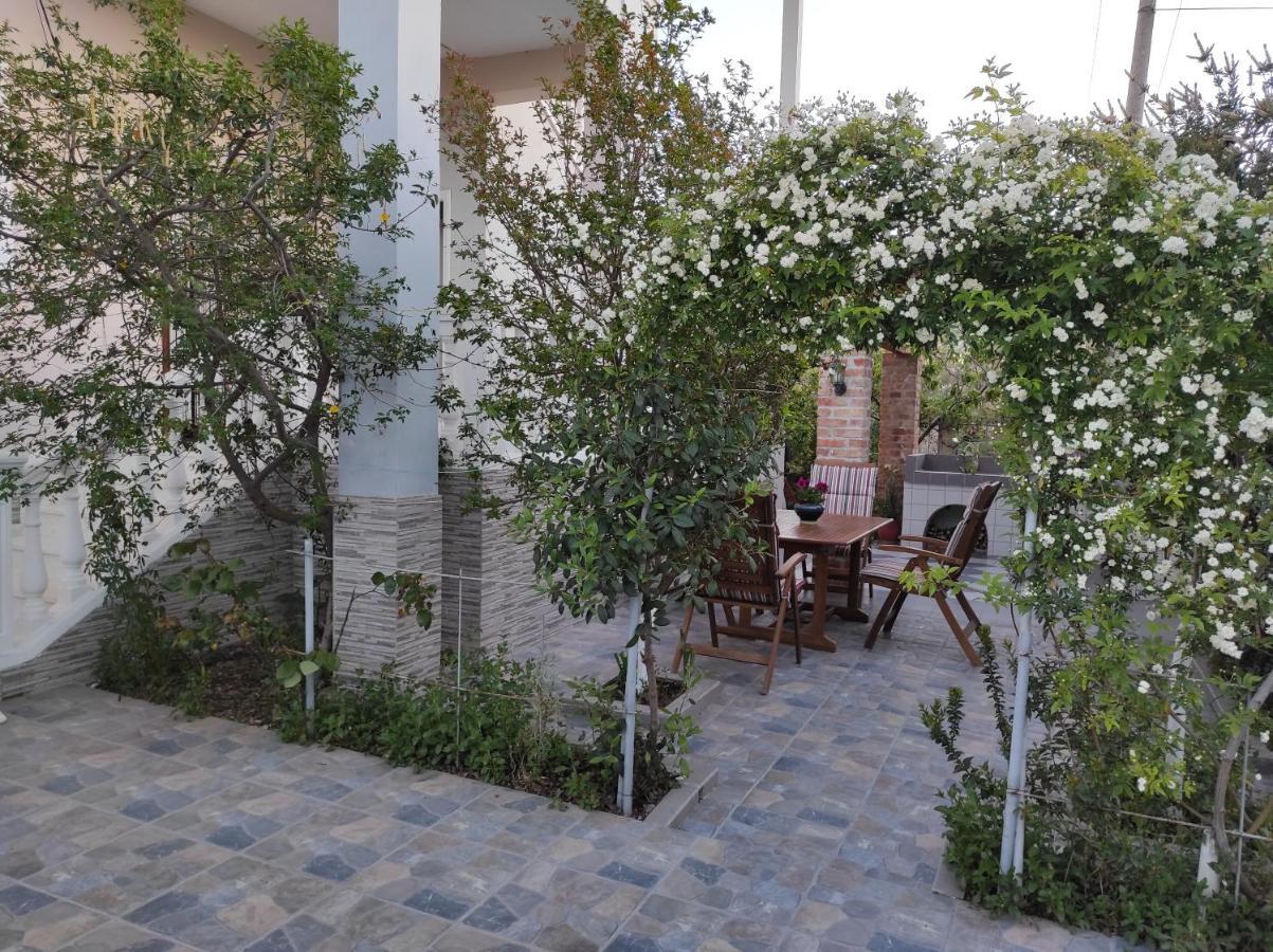 Alanthia Appartement Vlorë Buitenkant foto