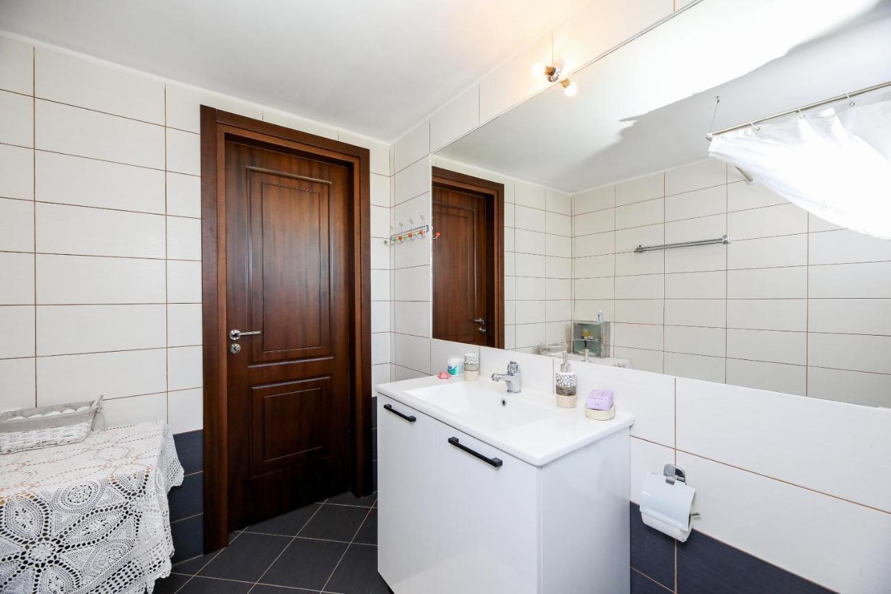 Alanthia Appartement Vlorë Buitenkant foto
